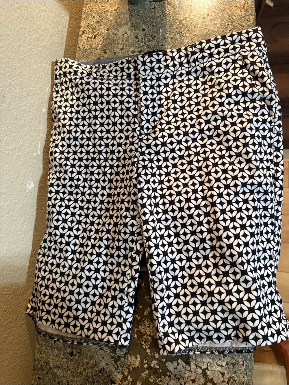 Banana Republic Black & White Geometric Flat-Front Shorts